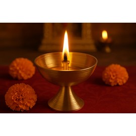Maanvii Solid Brass Pyali Diya – 50 ml Capacity | Traditional Indian Oil Lamp for Puja, Ghee & Oil Deepak – 4.5 cm Height, 6 cm Width | Handcrafted for Rituals, Mandir & Festive Decor