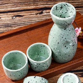 Sake 5-Piece Set, Durable Japanese Sake Ceramic Set Featuring 1 Sake Bottle and 4 Sake Cups (Small Green)