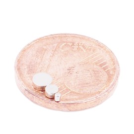 Aprilheld 45 Disc Magnets Set 1 x 1 mm + 2 x 1 mm + 3 x 1 mm N52 Strongest Class Neodymium Magnets Extra Strong Power Magnet for Notice Board, Fridge Mini Magnetic Disc