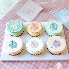 Keaziu - Paquete de 20 adornos de flores para cupcakes de compromiso, fiesta de cumpleaños, decoración de fiesta de aniversario, suministros de decoración para fiestas de 2