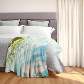 MIEPOS Sunny Daisy Meadow Throw Blanket - Soft, Cozy, Lightweight Flannel - Warm, Plush, Fuzzy Decor for Couch, Office, Travel - Ideal for Home or Outdoor Use 50×60 Inch