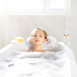 Relaxdays Soap Dispenser, Round, Modern, Refillable, Pump Head, Bamboo & Plastic, Bathroom Liquid Soap Dispenser, White/Natural, 17 x 7.5 x 7.5 cm