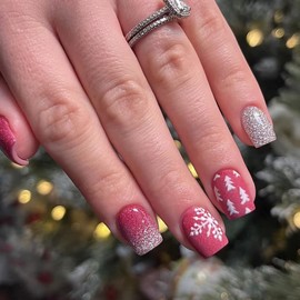 24Pcs Christmas Press on Nails Short with White Snowflake Christmas tree Glitter Design Glossy Powder with White Glitter Full Cover Artificial Nails Xmas Winter Stick on Nails Art Decoration for Women