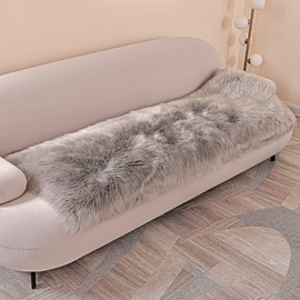 YIHAIC Faux Sheepskin Rug - Faux Fur Rug- Fluffy and Soft Faux Sheepskin Area Rug for Bedroom and Rooms Decor, Shaggy Rugs for Cozy Home Feel (Grey, 75 x 120cm)