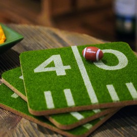 40YARDS American Football Coasters in Grass Pitch Design (Pack of 4) for Glasses & Cups: Great as a Football Decoration or Gift - Soft, Synthetic Grass