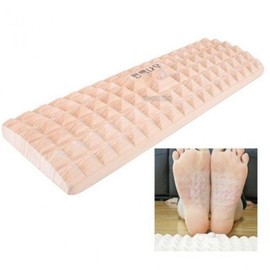 Domestic cypress wood foot pressure plate pyramid emboss small gift foot massage mat foot massage