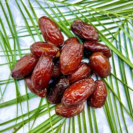 California Fresh Date (Rutob) 11LB BOX-Very Soft Medjool Dates-Naturall