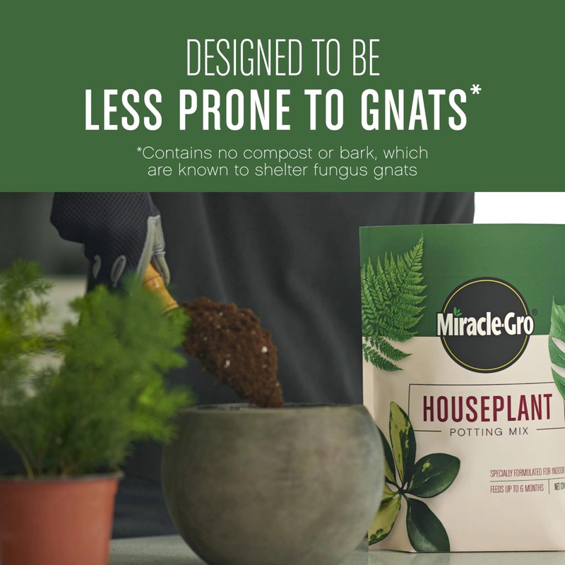 Miracle-Gro Houseplant Potting Mix: Fertilized, Perlite Soil for Indoor Gardening,