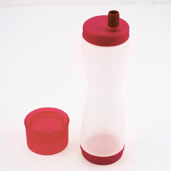 Tovolo - Dispensador de masa de panqueques de capacidad para 3 tazas, botella de masa fácil de quitar con válvula antidesorden para arte de panqueques, Cayena, 3 Tazas, 1