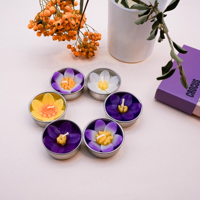 Assorted 8 Crocus Flower Scented Tealights with Neroli Essential Oil