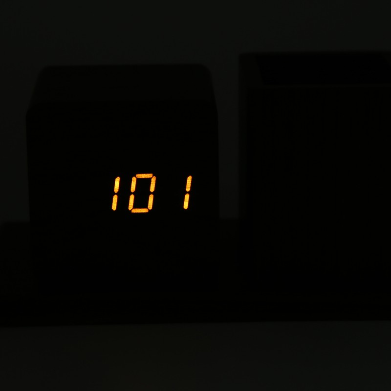 Pen Holder Clock Temperature Calendar Display 3 Level Brightness Adjustment