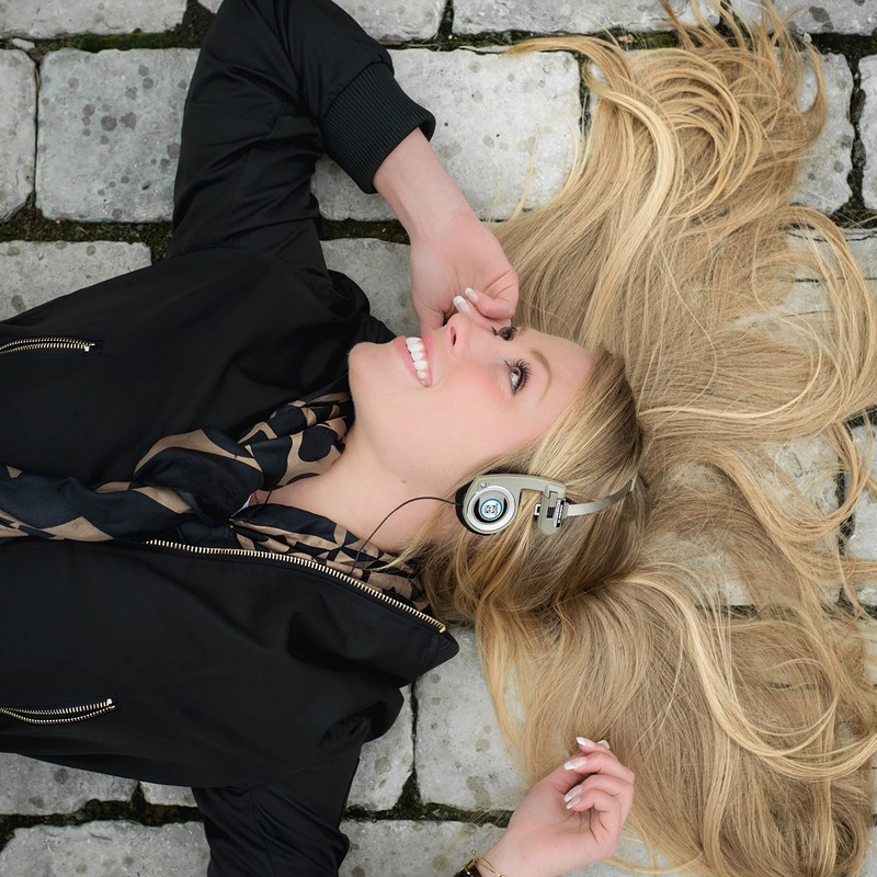 Koss Porta Pro 有線 限定版 リズム ベージュ オンイヤーヘッドホン インラインマイク 音量調節