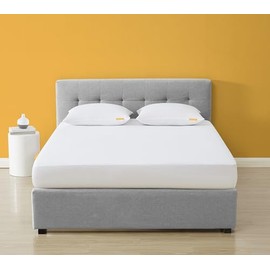 Simmons Moisture Wicking King Mattress Protector and Pillow Protector Set