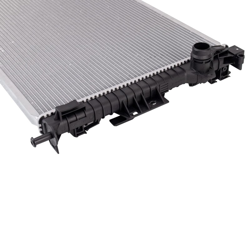 TRQ Radiator Compatible with 2008-2016 Land Rover 2007-2016 Volvo