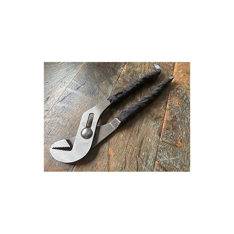 Firefighter Through the Lock Pliers Tool