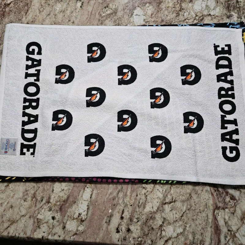 Gatorade 2 NEW Gatorade G Force 16"x25" Sideline Towels
