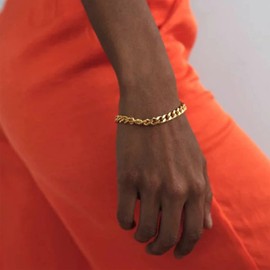 Aneneiceera Gold Cuban Chain Bracelet Flat Figaro Hand Chain Geometric Chunky Chain Bracelet Paperclip Chain Rock Wrist Chain Minimalist Hip Hop Charm Bracelet Jewellery Gifts for Women Girls