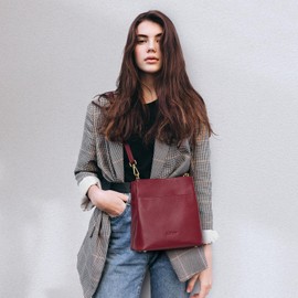 Kattee Leather Handbags for Women, Soft Shoulder Tote Bucket Bags Crossbody Purses with 2 Straps Magnetic Snap Closure Red