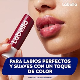 LABELLO Bálsamo labial con color Mora (4.8g) protector labial con Vitamina E libre de aceites minerales 24 horas de humectación  Bálsamo labial Med...