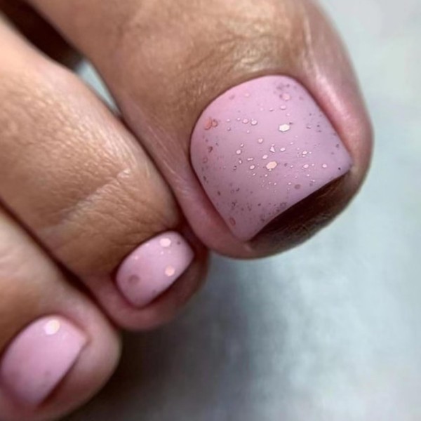 RUNRAYAY Pink Toenails Press On Nails with Glitter Bing Design,