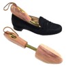 Cedar Elements Women's Shoe Trees (Medium)