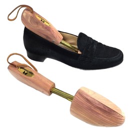 Cedar Elements Women's Shoe Trees (Medium)