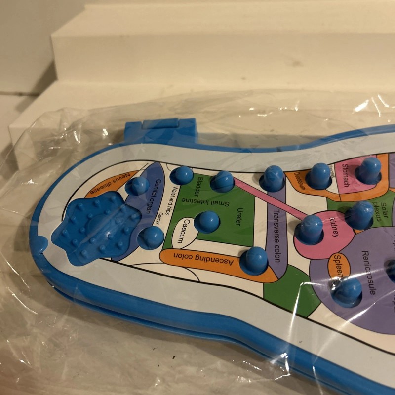 Brookstone Reflexology FOOT MASSAGE PLATE REDUCES TENSION RELIEVES PAIN NIB