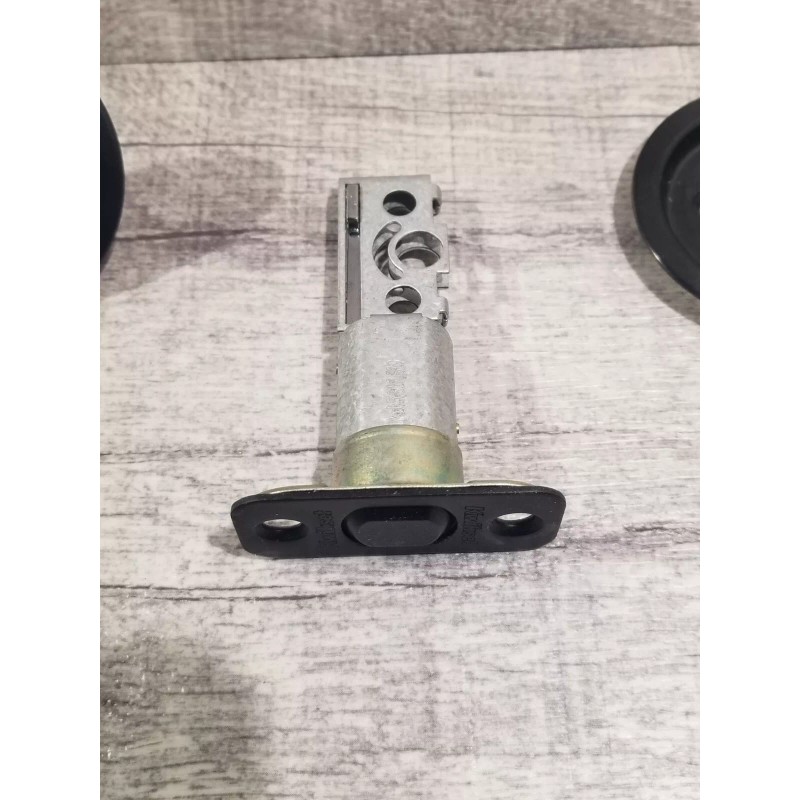 Kwikset 93340-001 Kwikset Round Pocket Door Passage Lock 334 10B