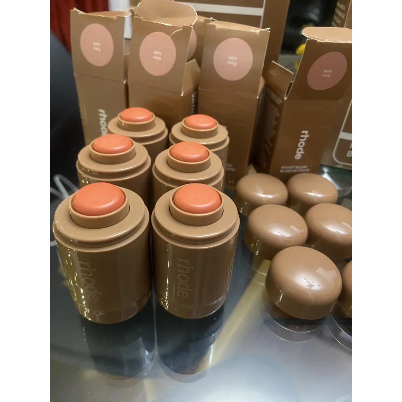 Rhode By Hailey Bieber Pocket Blush Rubor En Crema Tono