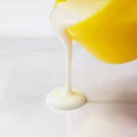 BEE HONEY Winter Bath 350mL Bath Additive Milky Bath Contains Moisturizing Ingredients House of Rose