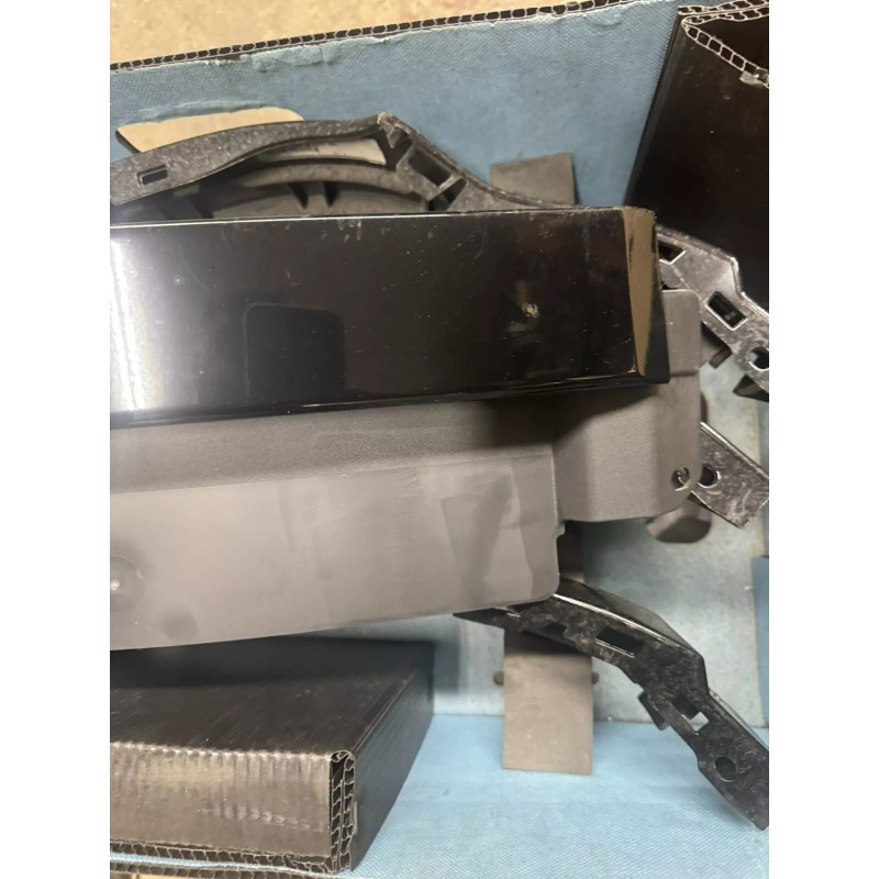 GMC 2015-2019 GMC SIERRA HD 2500 3500 RH FRONT BUMPER