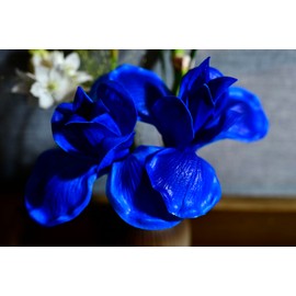 8pcs Luxury PU Royal Blue Iris Flowers Real Touch Wedding Bouquets Artificial Flowers for Decoration DIY Floral Gifts Home Office Table Decor Farmhouse Table Centerpiece Decorations