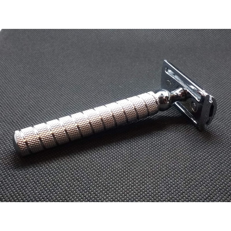 DE Closed Comb Safety Razor Chrome N4S01