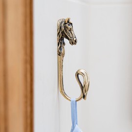 Horse Brass Wall Hook – Handmade Decorative Hook for Coats, Towels, Bags, and Hats – Elegant Equestrian-Inspired Home Décor