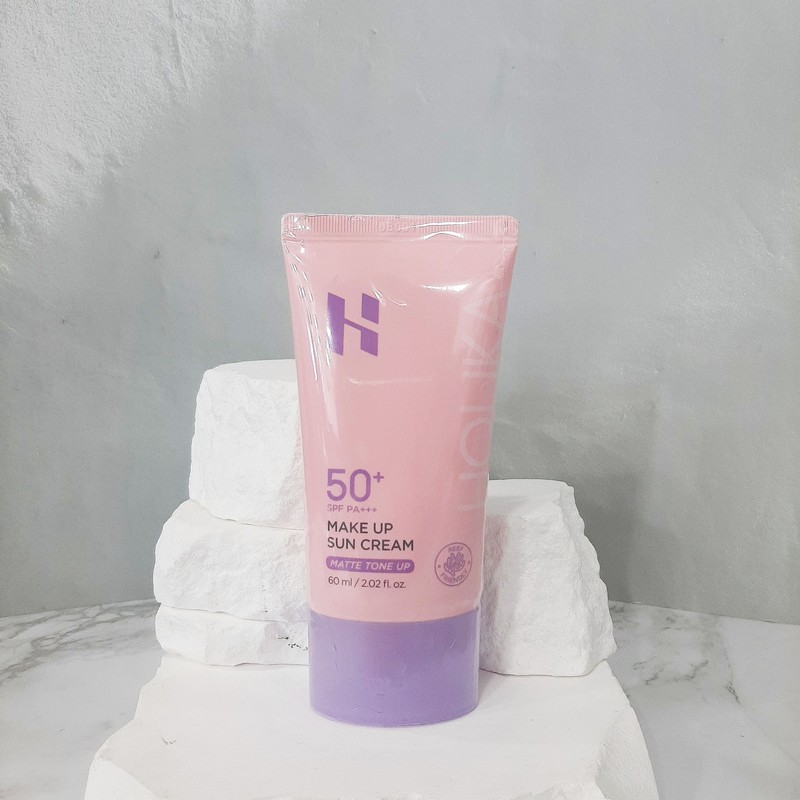 1+1 Holika Holika Makeup Sun Cream 60ml (SPF50+) / 1+1