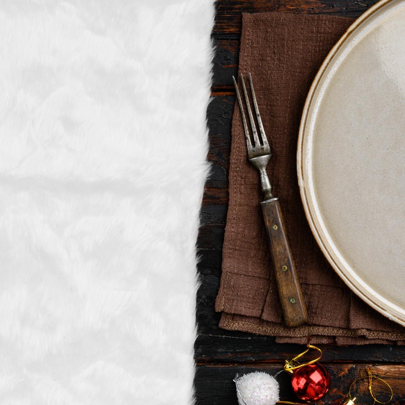 HEMOTON White Christmas Table Runner Plush Faux Fur Table Runner
