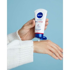 NIVEA 3-in-1 hand cream (75 ml), rich skin cream with dexpanthenol for intensive care, hand care for very dry and cracked hands