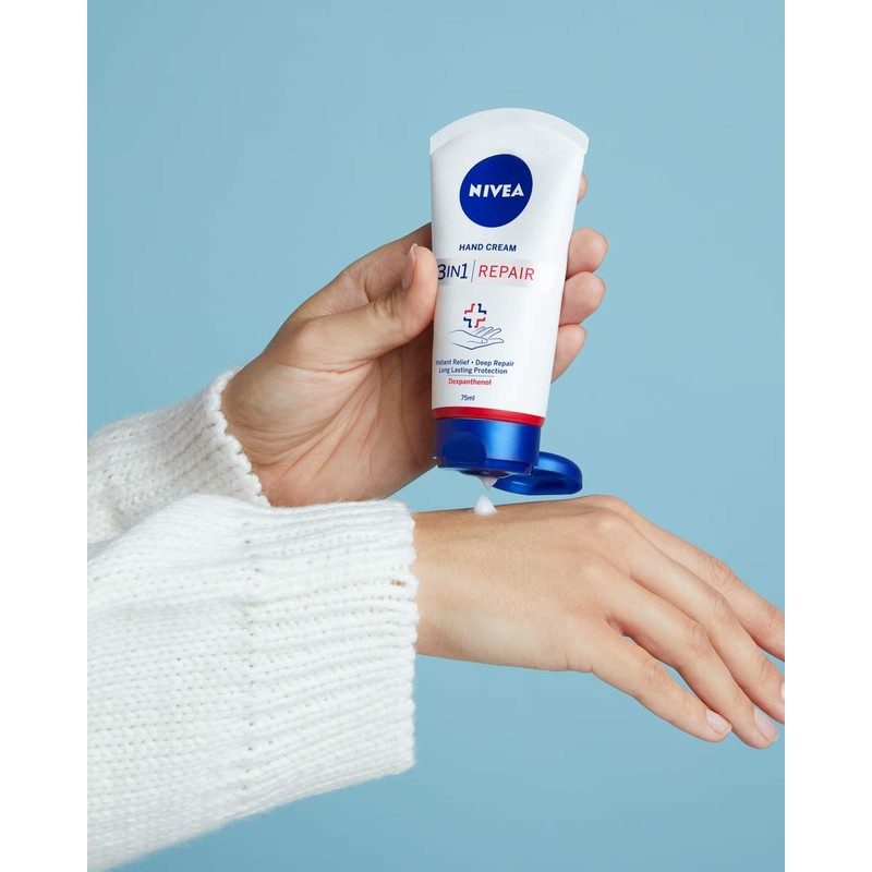 NIVEA 3-in-1 hand cream (75 ml), rich skin cream with