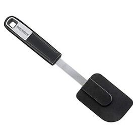 FACKELMANN Teigschaber 26 cm Sense, praktischer Teigspatel für beschichtete Koch-, Backutensilien, mit rutschfestem Soft-Touch-Griff (Farbe: Silber/Schwarz), Menge: 1 Stück