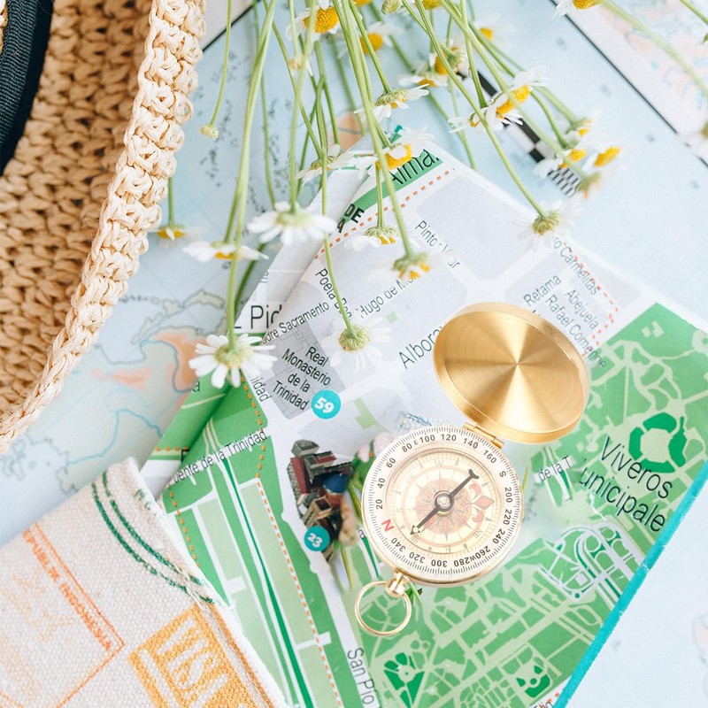 GLADFRESIT Camping Survival Compass, Dark Night Military Compass, Vintage Design