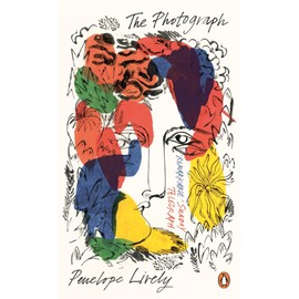 The Photograph: Penelope Lively (Penguin Essentials, 111)