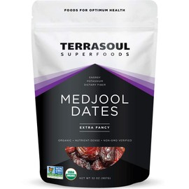 Terrasoul Superfoods Organic Medjool Dates, 2 Lbs - Soft Chewy Texture | Sweet Caramel Flavor | Farm Fresh