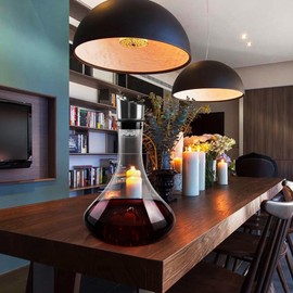 Cambareign Wine Decanter, 50oz Hand Blown Wine Decanter with Aerator, 100% Lead-Free Crystal Red Wine Carefe, Wine Gifts for Lovers