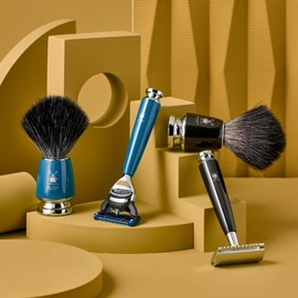 MÜHLE RYTMO Double Edge Safety Razor (Closed Comb) For Men - Perfect for Every Day Use, Barbershop Quality Close Smooth Shave Petrol Blue