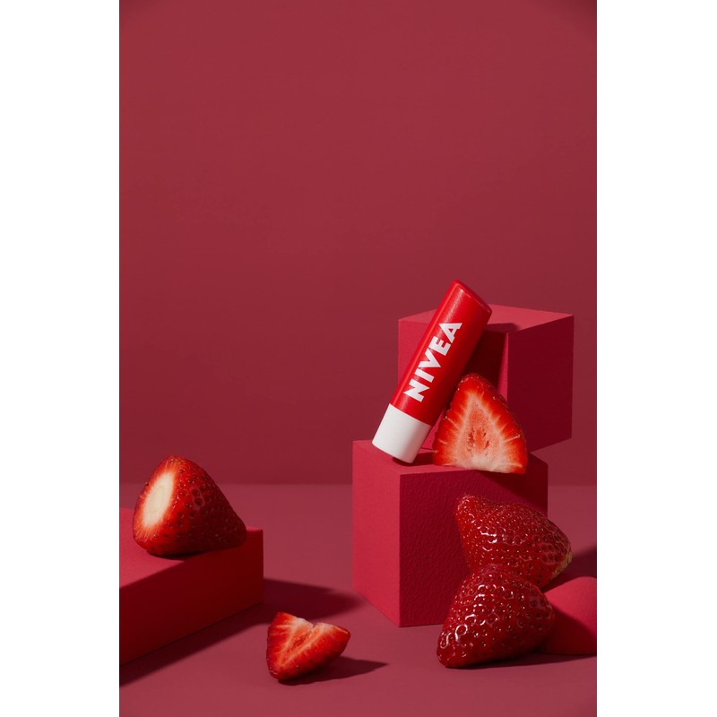 NIVEA Strawberry Shine Lip Balm (2x4.8g) | Shimmery Red Tinted