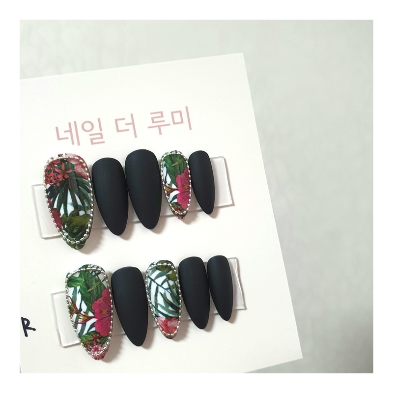 Summer Discount Tropical Handmade Nail Tips - White Gloss /