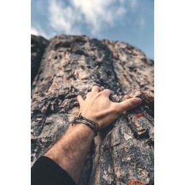 BËRGSTEIGER Ice Axe Bracelet for Men and Women with Ice Axe - High-Quality Fabric Bracelet - Braided Bracelet - Fabric Bracelets - Ideal Mountaineering Gift, Cotton Nylon