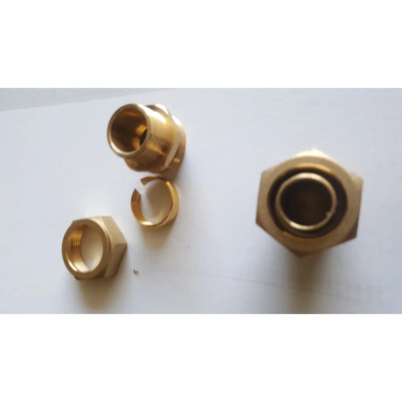 American Royal kitec compression fitting fpt 1",kytec fitting fpt 1",pex