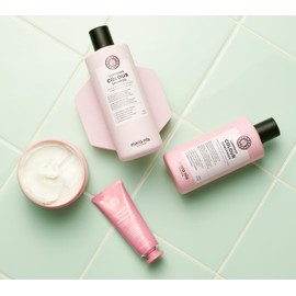 Maria Nila Luminous Colour, Hair Mask, 8.5 Fl Oz, Reduces Colour Loss from Washing, Pomegranate Counteracts Dehydration, 100% Vegan & Sulfate/Paraben free