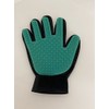 Prowin Best Friends Grooming Glove with Nubs in Five Finger